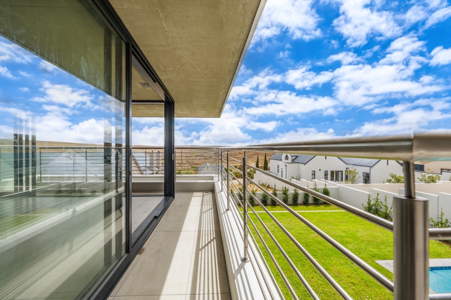 5 Bedroom Property for Sale in Mount Royal Golf Estate Western Cape